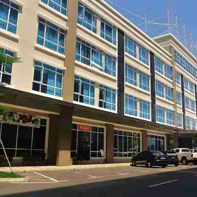 Putatan Platinum Hotel Hotel Exterior