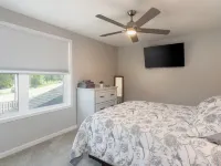 Lakeside Vibe- Brand new Hotels in Evans