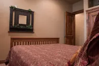 Private lake house on Deer Lake