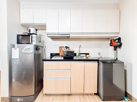 Affordable Luxury Comfort Отели рядом с достопримечательностью «Diversion 21 KTV and Resto»