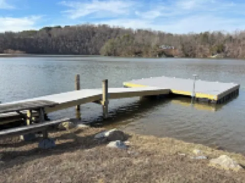 Claytor Lake waterfront, near Blacksburg, VT, RU, Blue Ridge and more.