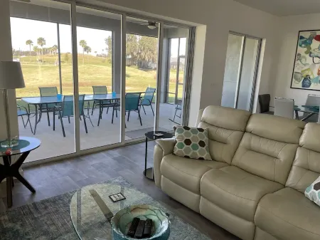 FABULOUS  View OF 2nd Hole  LOWLAND GOLF COURSE Отели в г. Самтер