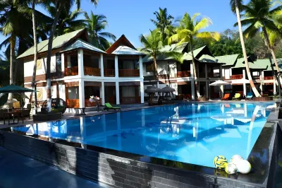 Sandyy Wavess Beach Resort Hotels in Хейвлок