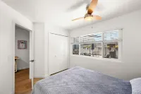Updated and Cozy Apartment in heart of OB! Hotels in Ocean Beach