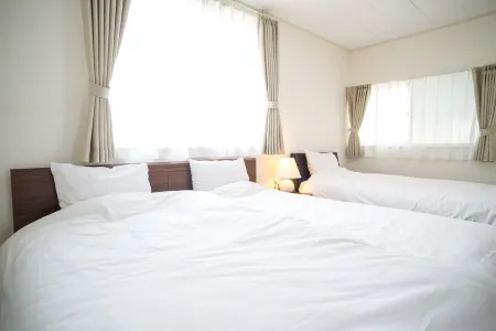 Riverside Inn Kamakura Отели рядом с достопримечательностью «Sasuke Inari Shrine»