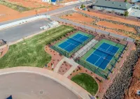 Beautiful Poolside Townhome at Ocotillo Springs in Santa Clara