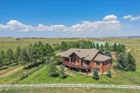 Gorgeous Estate Home on 186 Acre Ranch only minutes from Colorado Springs or AFA