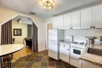 Private Retreat In Northwest Las Vegas For A Single Or Couple