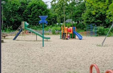 Buttermilk Bay view, 2 bd room, beach & large deck