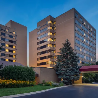 Hilton Chicago/Northbrook Hotels near O'Hare International Airport