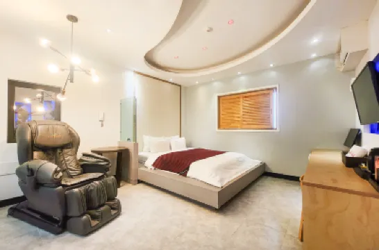 Jeju Venus Unmanned Hotel Hotels near Everis Golf & Resort