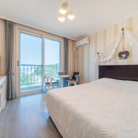Gangneung Castle Hotel Отели рядом с достопримечательностью «Парк Hourglass»