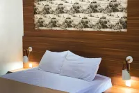 As Waru Hotel Hotels in Getasan