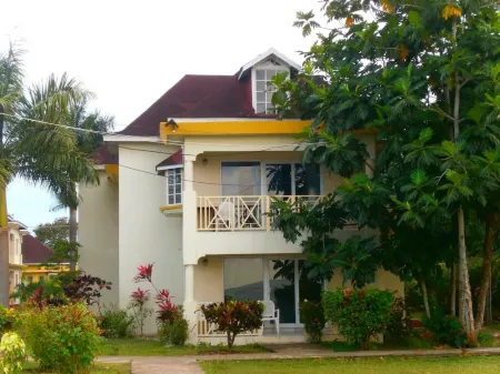 Coral Seas Beach Resort