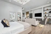 ザ フライング フィフティー ア ラグジュアリー ブティック ホテル