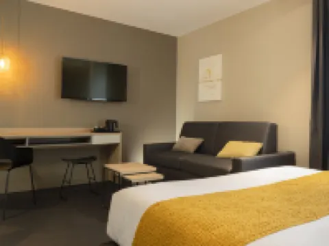 Appart hôtel 37 Lodge la Défense Courbevoie Hotels in Courbevoie