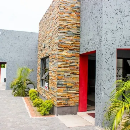 The New Mall Guesthouse