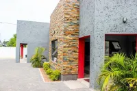 The New Mall Guesthouse - Airport Shuttle