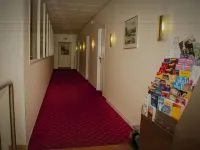 Elbbrücken Hotel Отели рядом с достопримечательностью «Школа Булленхузер Дамм»