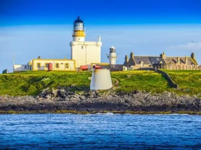 Pew with a View - Seafront Cottages Hotels in 
