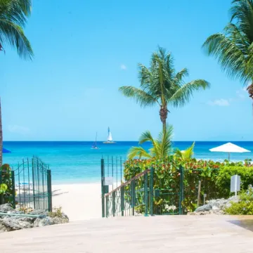 Schooner Bay 112 by Blue Sky Luxury