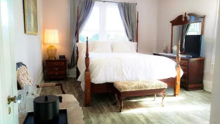 The DeLand Hotel Отели рядом с достопримечательностью «Мелчинг Филд эт Конрад Парк»