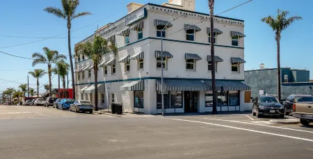 Pismo Beach Club Отели рядом с достопримечательностью «Писмо Стейт Бич»