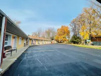 North Bay Inn - parking