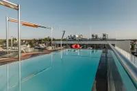 The Brucklyn Apartments - Pool