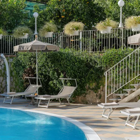 Hotel Capri Отели рядом с достопримечательностью «Улица Корсо-Италия»