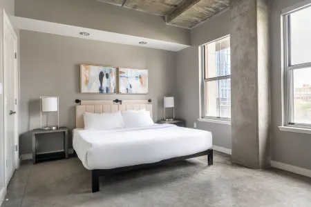 Kasa Downtown Austin Отели рядом с достопримечательностью «Университет Техас в Остин»