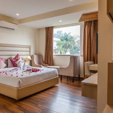 Hotel White Rock by the Solitaire Hospitality