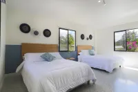 Soy Local Guatape Hotels in Penol