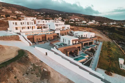 Kouros Blanc Resort & Suites - 5 stelle