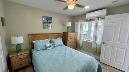 Turtle Nest 2 - Quick Walk to Beach Отели рядом с достопримечательностью «Pink Shell Beach Resort & Marina»