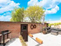 Modern Villa w Private Yard