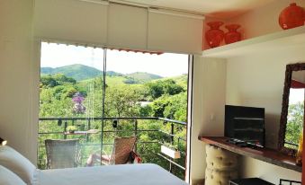 Latitude Lodge