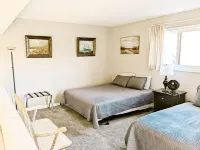 2 Br 2 b Condo at Unv of Notre Dame Short and Long Term Stays Welcome ND Football A5