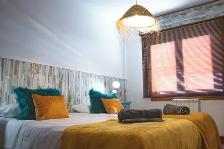 Luxury Singular Apartments Green Отели рядом с достопримечательностью «Miradoiro Costa Vella»