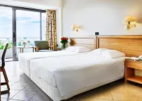 Miramare Hotels in Taminei