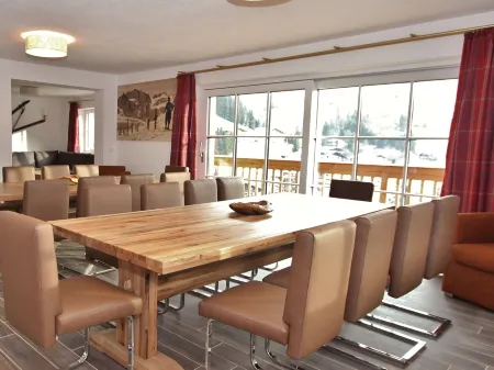Chalet in Saalbach by Ski Lift & Slopes