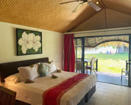 ホテル ハイビスカス モーレア島のホテル