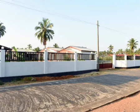 Jeys Place Hotels in Nilaveli