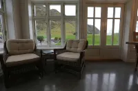 Alnes Gård Hotels in Ulsteinvik