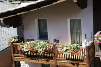 Alpine Lodge