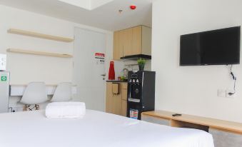 Cozy Living Studio Room at Urbantown Serpong Apartment