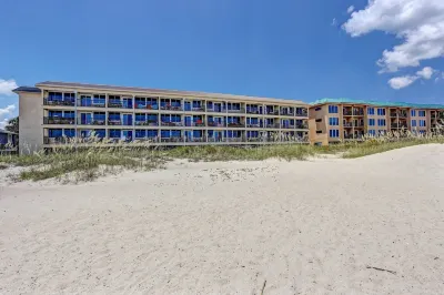 Coral Sands 102 2 Br Condo by RedAwning
