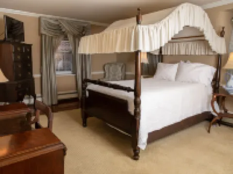 Plumsteadville Inn Hotels in Bucks County