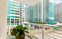 Modern 2-Bd Condo in the Heart of Midtown Miami - Kolam Renang Peribadi