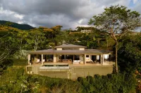 Luxe 4 Bdrm Villa with Epic OceanView & Infinity Pool Hotels near Tico Roots Souvenir Shop